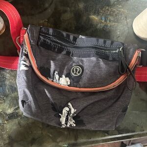 lululemon bag